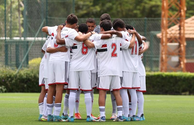 São-paulinas Sub-16 representam estado no Torneio de Desenvolvimento de  Futebol