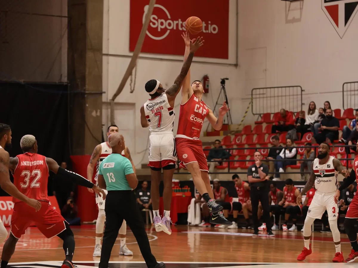 São Paulo Basquete perde para o Paulistano, em jogo equilibrado