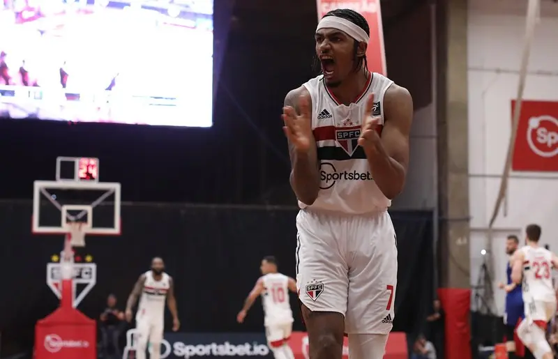 São Paulo Basquete perde para o Paulistano, em jogo equilibrado